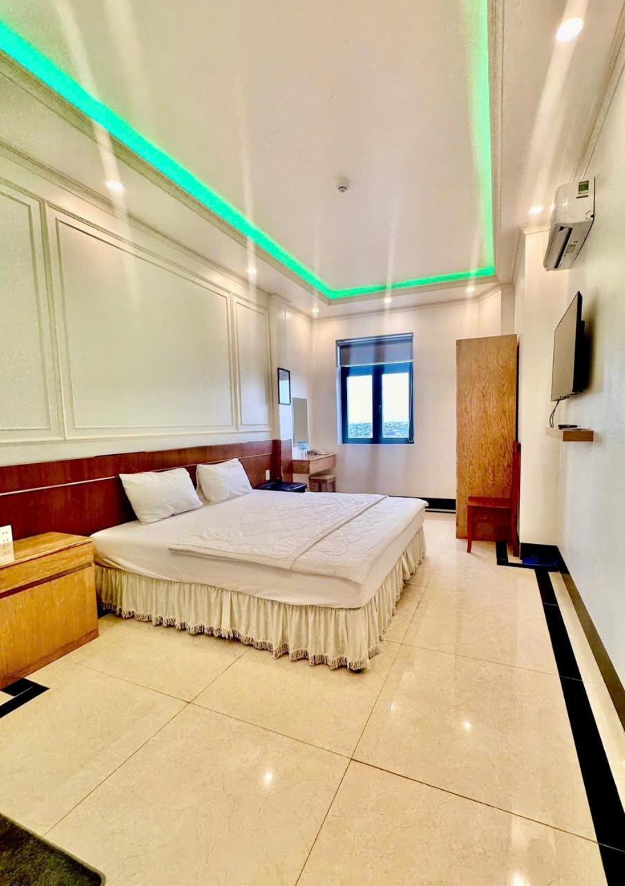 Phung Hoang Vu Hotel Bac Lieu ภายนอก รูปภาพ